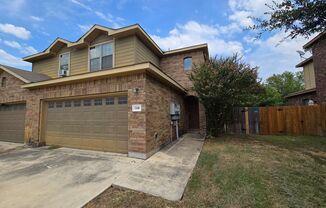 3 beds, 2.5 baths, $1,435