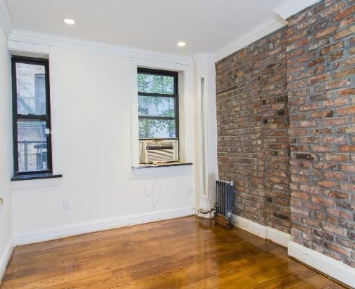 2 beds, 1 bath, $5,995, Unit 1F