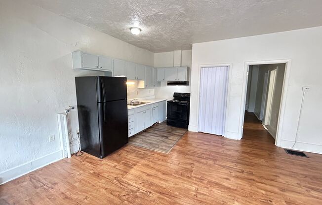 1 bed, 1 bath, 574 sqft, $950