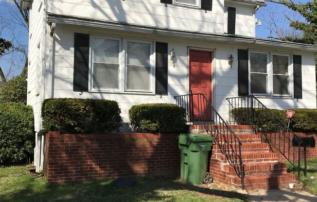 Charming Three-Bedroom Home in Cedmont!