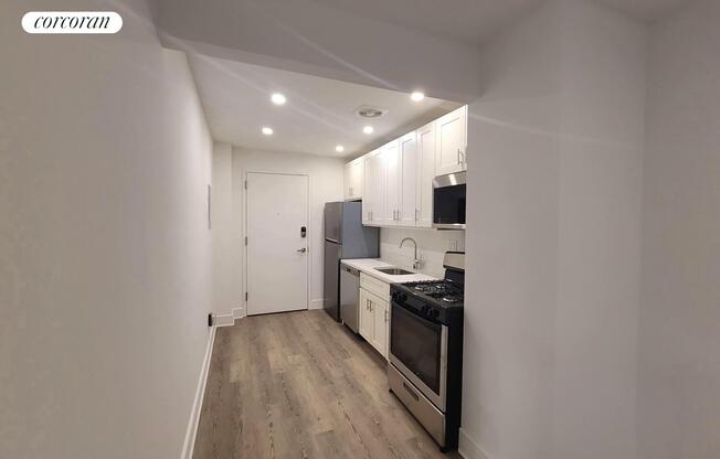 1 bed, 1 bath, $5,500, Unit 6F