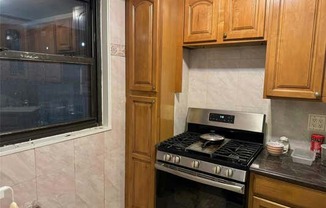 1 bed, 1 bath, 750 sqft, $2,400