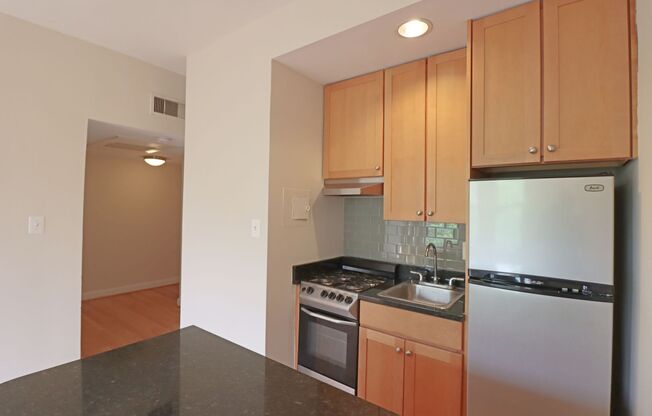 Studio, 1 bath, 407 sqft, $2,000, Unit H603