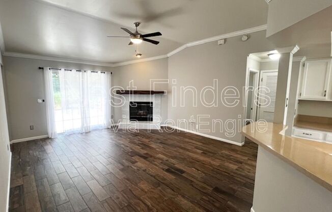 4434 COBBLEFIELD CIR W