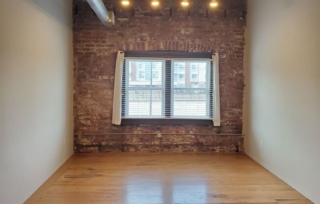 1 bed, 1 bath, 747 sqft, $1,195, Unit 224