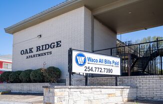 Oakridge Apartments