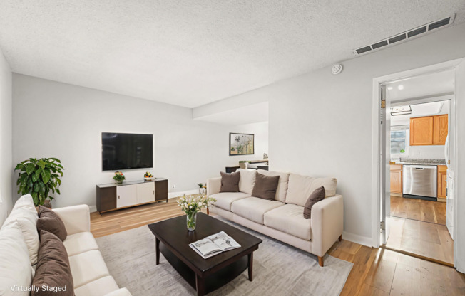 3BR Townhome in Aurora | Private Yard, Covered Parking & Community Pool