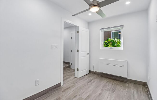 3 beds, 2 baths, 1,014 sqft, $3,115, Unit 38