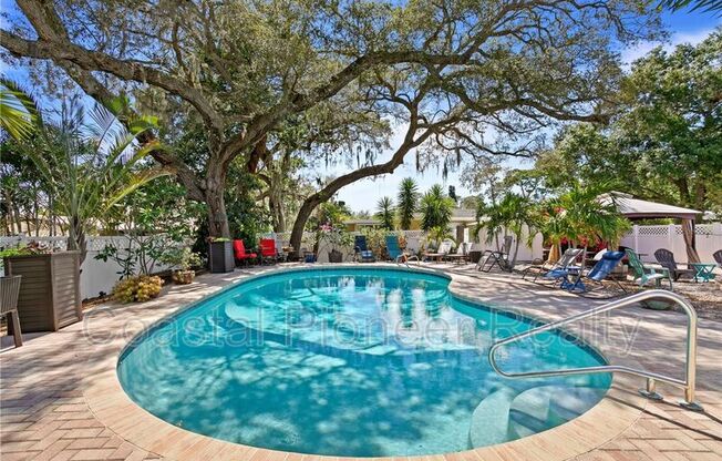 232 TIMBERLANE DR