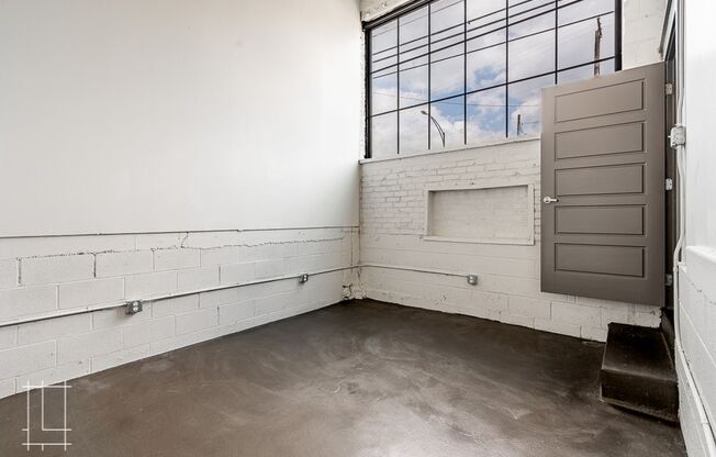 1 bed, 1 bath, $1,585, Unit 727 N. 4th St. Apt. 121