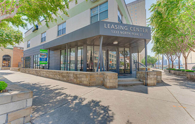 Leasing Center Exterior at Vue Live Oak, Texas