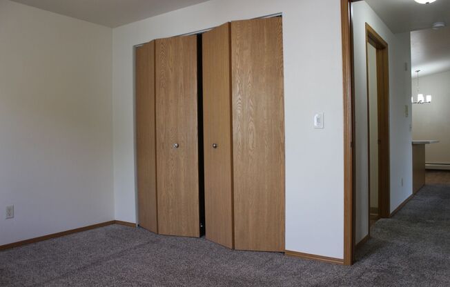 2 beds, 1 bath, 1,050 sqft, $1,199.99, Unit 142-07