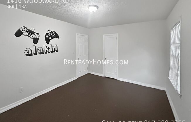 3 beds, 1 bath, $1,699