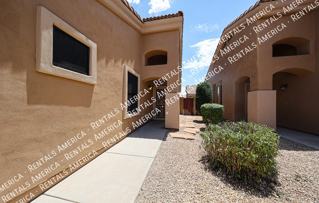 2565 S SIGNAL BUTTE RD E