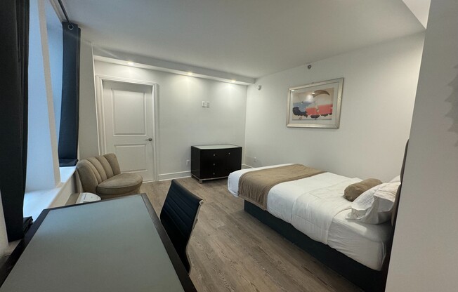 Studio, 1 bath, $3,500, Unit 10G