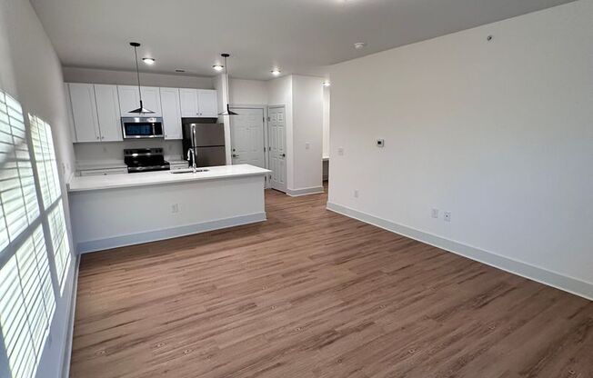 Beautiful Brand New Three Bedroom Apartment!
