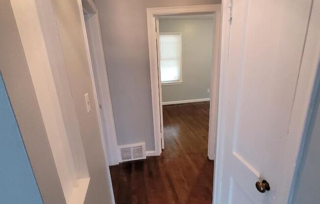 3 Bedroom 1 Bath Home in Eastpointe