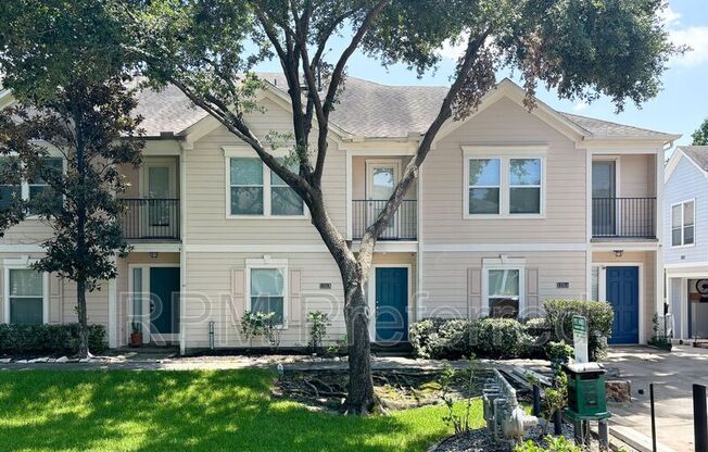 1131 W 24 ST