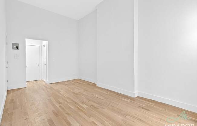 39 W 16 ST