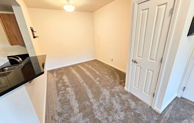 2 beds, 2 baths, $1,800, Unit UNIT 1126