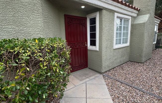 Cozy Peccole Ranch Home