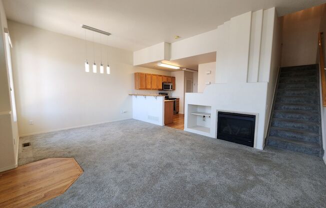 Quiet, adorable 2 Bed 3 Bath Townhome in 80923!