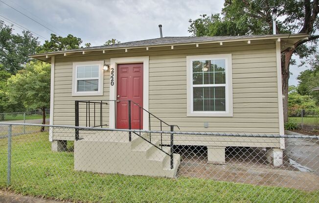 Historic Row House District – Move-In Special! Only $497 Deposit (with fully qualified application & signed lease)