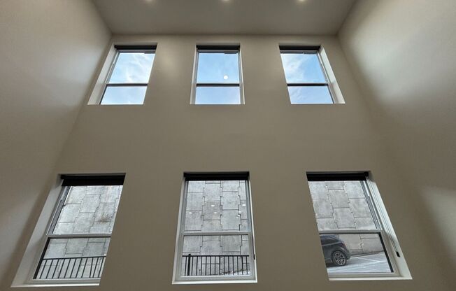 1 bed, 1.5 baths, 941 sqft, $1,695, Unit 224 - L1085 LOFT