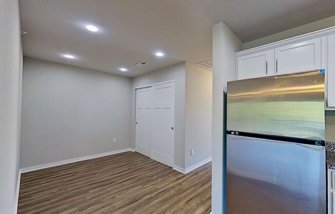 3 beds, 2 baths, $2,085, Unit 58