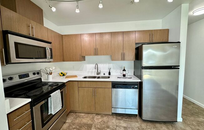 1 bed, 1 bath, 648 sqft, $1,899, Unit Unit 301