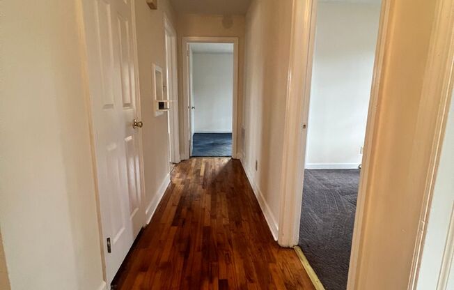 3 beds, 1 bath, $1,200