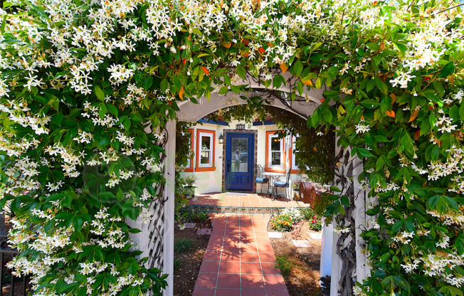 Solar home in the heart of North Park | Walking Distance to Balboa Park