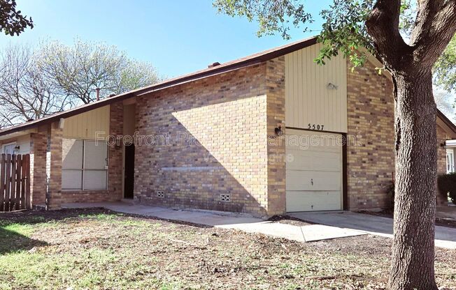 5507 ROANWOOD