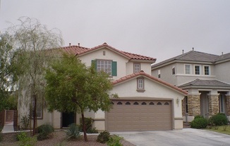 4 beds, 2.5 baths, $2,200