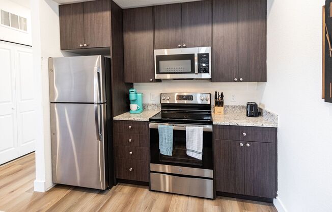 2 beds, 2 baths, 855 sqft, $1,795, Unit 5661 #203 Silverstone