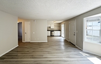 1115 W 6 AVE
