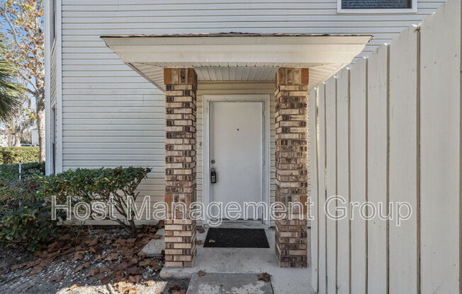 2902 W FOX SQUIRREL DR