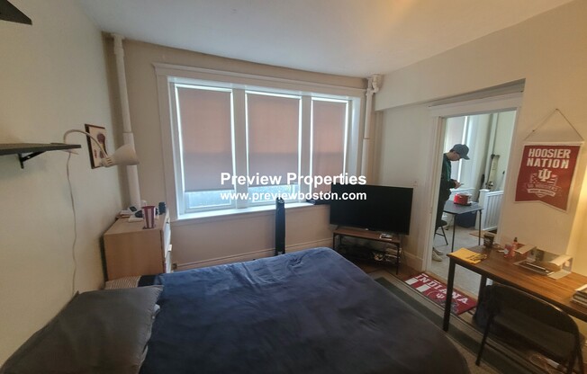 90 Chiswick Rd 0