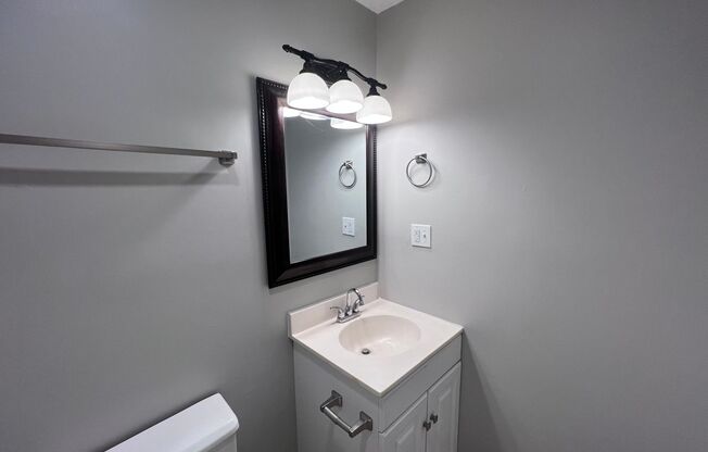 2 beds, 2 baths, 1,200 sqft, $1,495, Unit 102