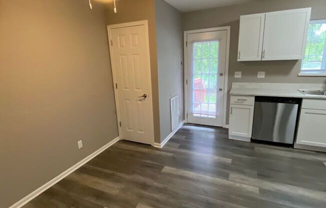 2 beds, 1.5 baths, 1,200 sqft, $1,900, Unit 8130-07