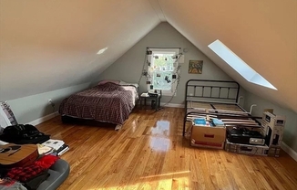 Studio, 1 bath, 500 sqft, $1,750, Unit 4