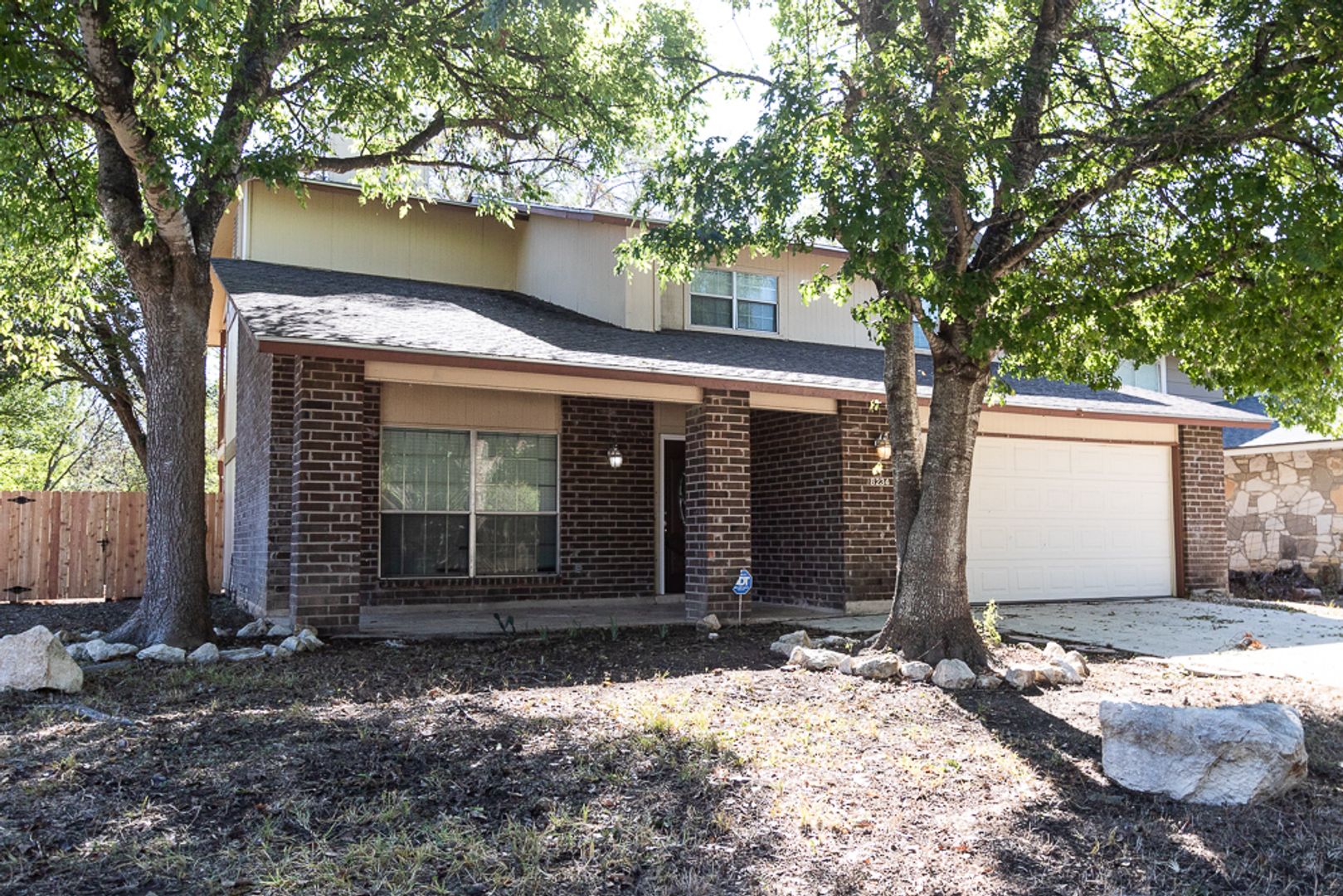 SPACIOUS 3 BR/2.5 BATH*FRESH PAINT THROUGHOUT*STAINLESS STEEL APPLIANCES**FIREPLACE IN LIVING AND MASTER*COVERED PATIO*OUTSIDE PATIO FROM MASTER*DECK IN BACK*EASY ACCESS TO LACKLAND AFB, SEA WORLD, UTSA, & SHOPPING