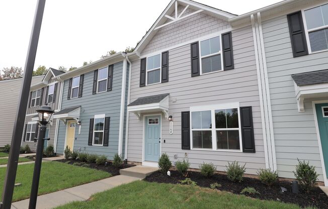 Charming 3 Bed Townhome in Prime Location!