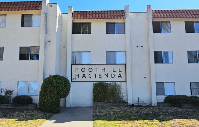 0020 190 California Blv