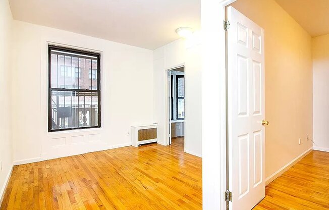 231 LEXINGTON AVE