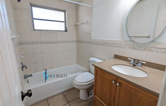 2 beds, 1 bath, $1,495