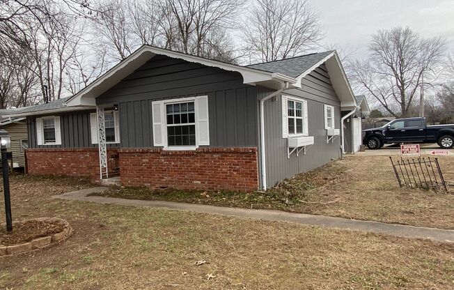 Corner lot; New appliances, New bathroom Vanity Updates- Rent to Own