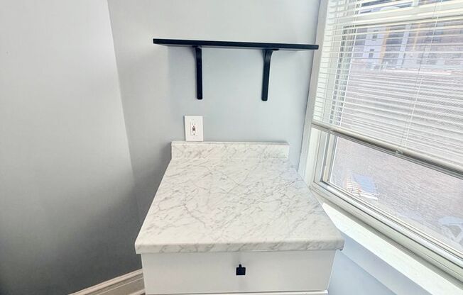 Studio, 1 bath, $975, Unit 301