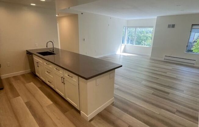 2 beds, 1 bath, 970 sqft, $3,095, Unit 202