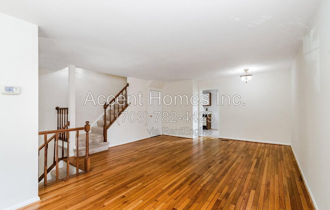 5404 BARRISTER PL